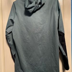 siver bristle sweatshirt